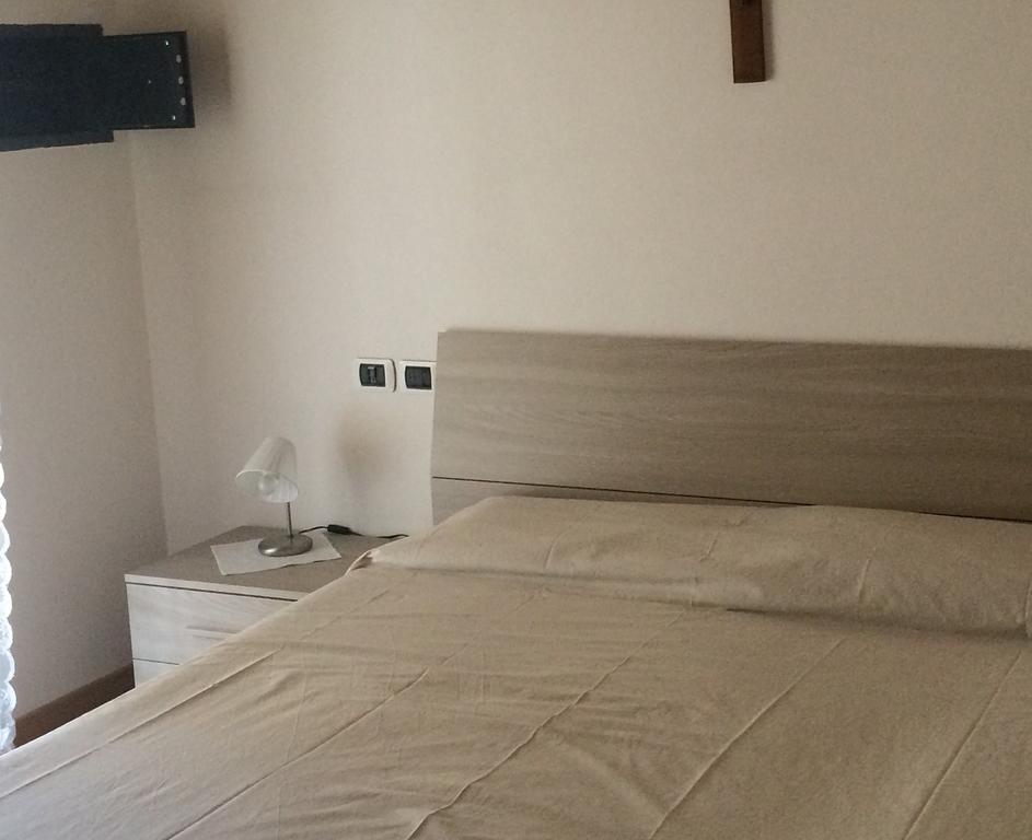 ריבה דל גארדה Dream Of The Lake - Garda Village חדר תמונה
